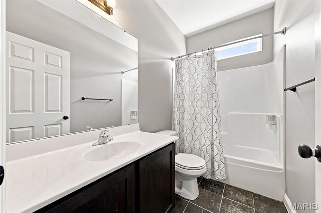 302 Crystal Brook Court, Lake St Louis, MO 63367