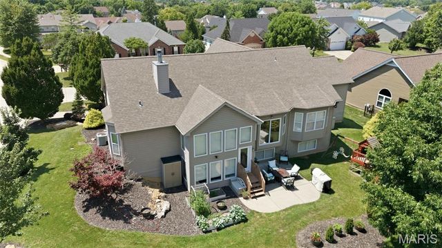 302 Crystal Brook Court, Lake St Louis, MO 63367