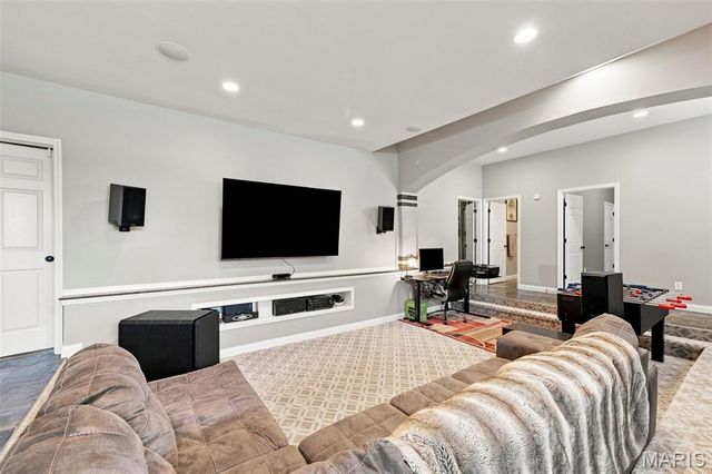 302 Crystal Brook Court, Lake St Louis, MO 63367