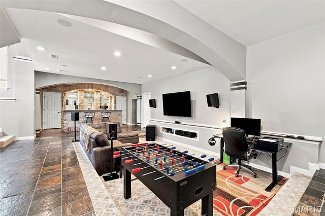 302 Crystal Brook Court, Lake St Louis, MO 63367