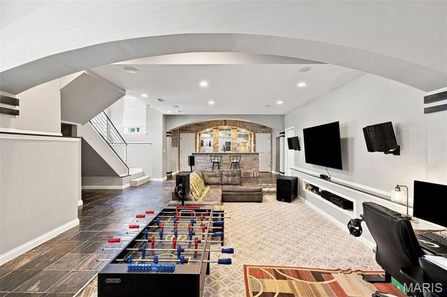 302 Crystal Brook Court, Lake St Louis, MO 63367