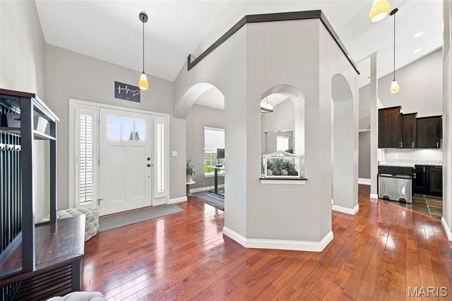 302 Crystal Brook Court, Lake St Louis, MO 63367