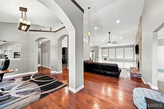 302 Crystal Brook Court, Lake St Louis, MO 63367