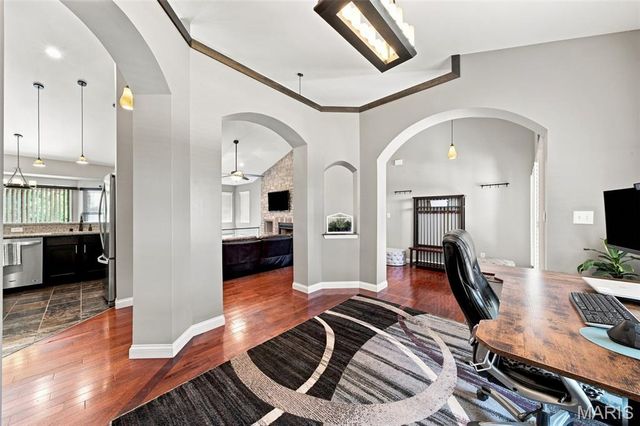 302 Crystal Brook Court, Lake St Louis, MO 63367
