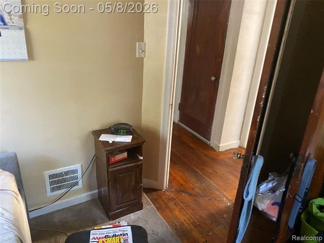 19353 Runyon Street, Detroit, MI 48234