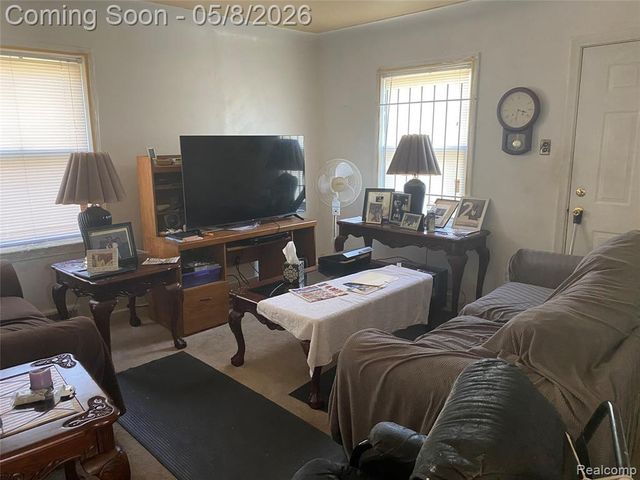 19353 Runyon Street, Detroit, MI 48234