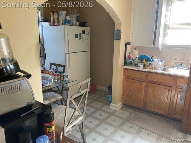 19353 Runyon Street, Detroit, MI 48234