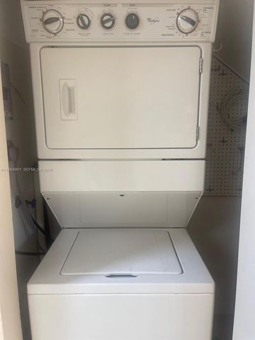 8600 SW 109th Ave 4-220, Miami, FL 33173