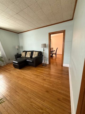 73 Williams Ave, Boston, MA 02136