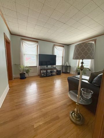 73 Williams Ave, Boston, MA 02136