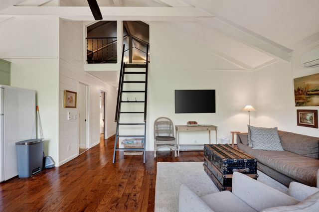 214 Mullican Dr, Smithville, TN 37166