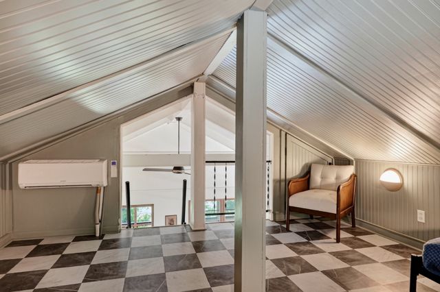214 Mullican Dr, Smithville, TN 37166