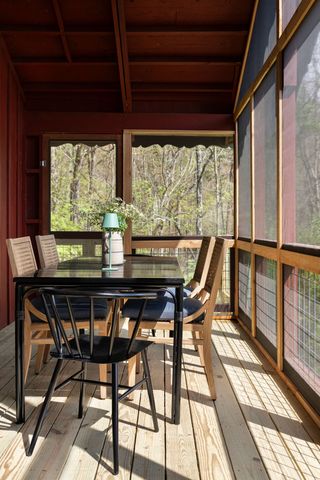 214 Mullican Dr, Smithville, TN 37166