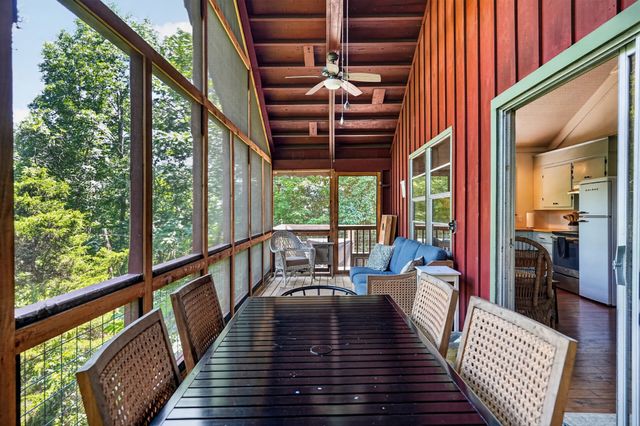 214 Mullican Dr, Smithville, TN 37166