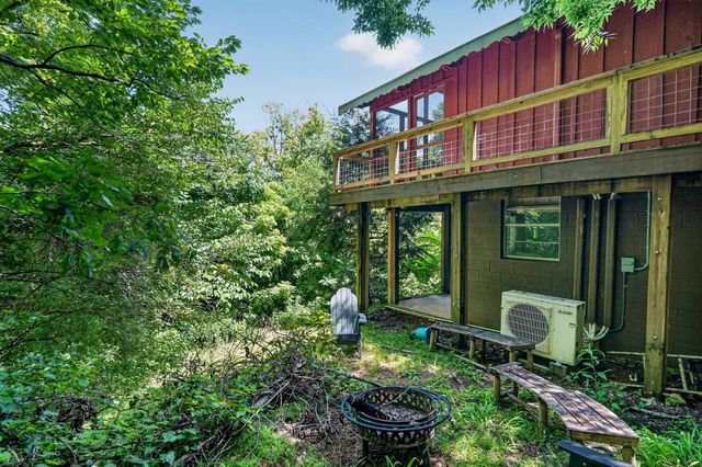 214 Mullican Dr, Smithville, TN 37166