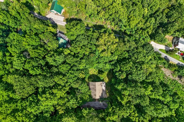 214 Mullican Dr, Smithville, TN 37166