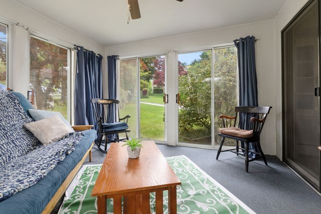 6 Longview Ter, Methuen, MA 01844