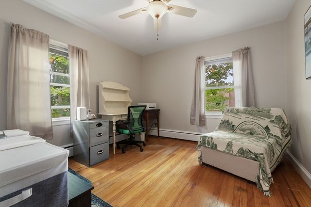 6 Longview Ter, Methuen, MA 01844