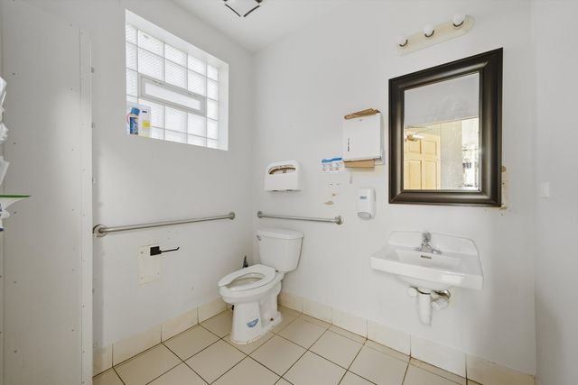 907 N DAMEN Avenue 101, Chicago, IL 60622