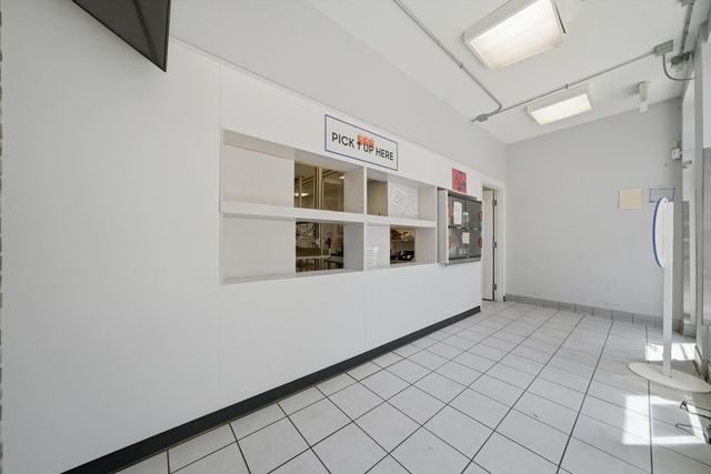 907 N DAMEN Avenue 101, Chicago, IL 60622