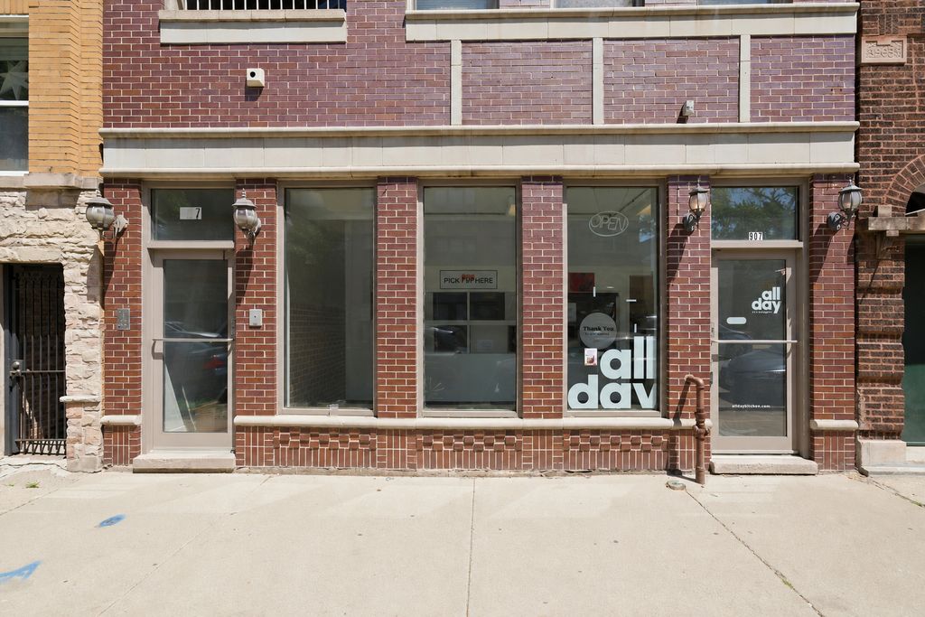 907 N DAMEN Avenue 101, Chicago, IL 60622
