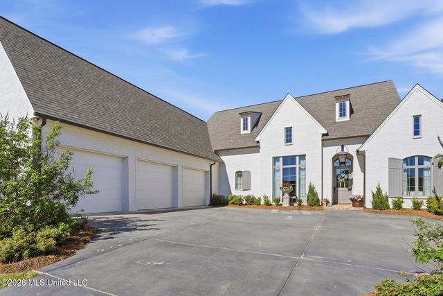 220 Parke Drive, Ridgeland, MS 39157