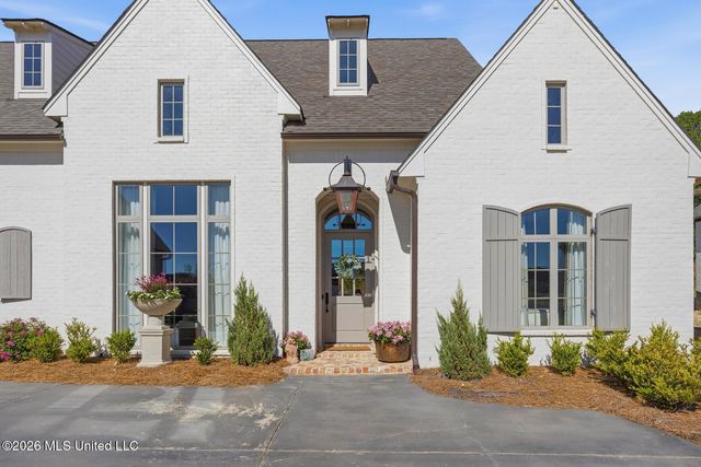 220 Parke Drive, Ridgeland, MS 39157
