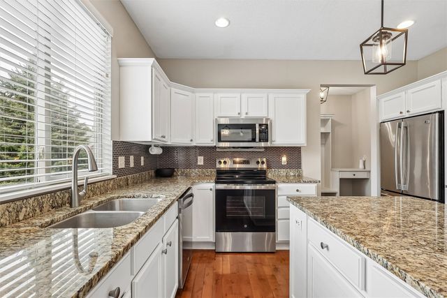4622 153rd Street, Urbandale, IA 50323