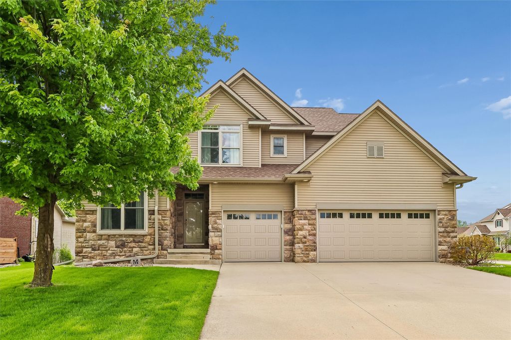 4622 153rd Street, Urbandale, IA 50323