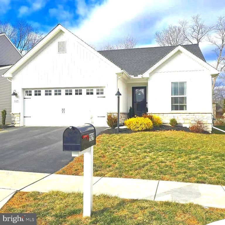 929 W NORTH STREET, Carlisle, PA 17013