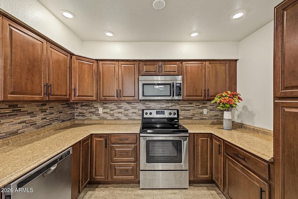 6007 S 42ND Street, Phoenix, AZ 85042 — photo 5