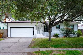 1226 Zarsky Dr, Corpus Christi, TX 78412