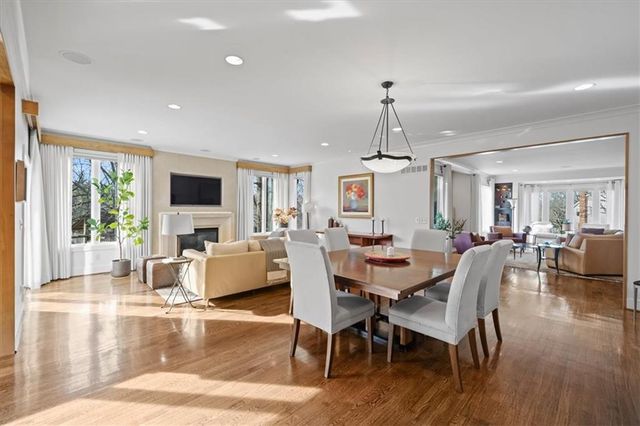 4001 W 126 Street, Leawood, KS 66209