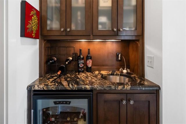 4001 W 126 Street, Leawood, KS 66209