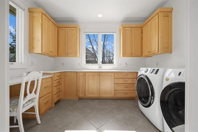 4001 W 126 Street, Leawood, KS 66209