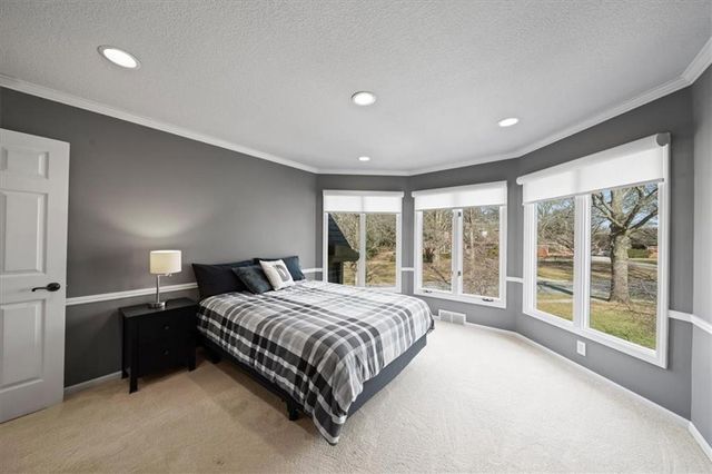 4001 W 126 Street, Leawood, KS 66209