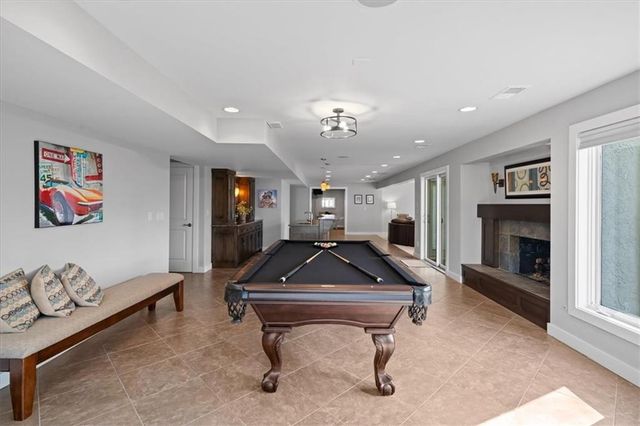 4001 W 126 Street, Leawood, KS 66209