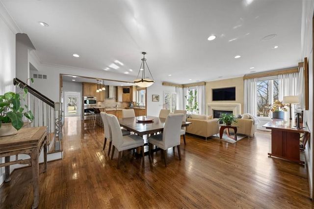 4001 W 126 Street, Leawood, KS 66209