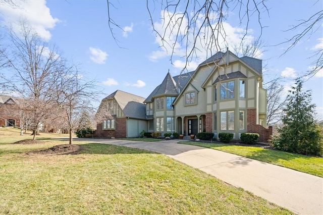 4001 W 126 Street, Leawood, KS 66209