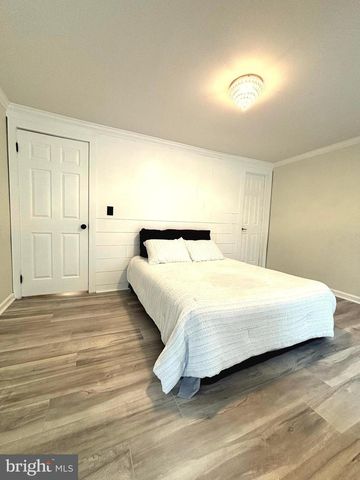 43 BICKEL CT, Sterling, VA 20165