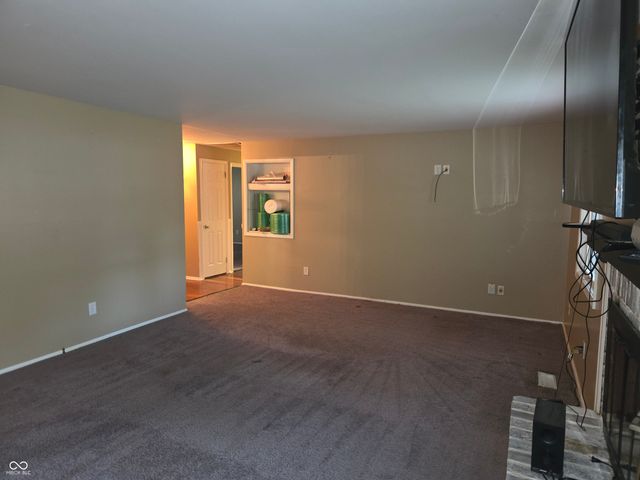 1936 W 74th Street, Indianapolis, IN 46260