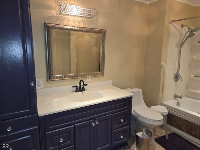 1936 W 74th Street, Indianapolis, IN 46260