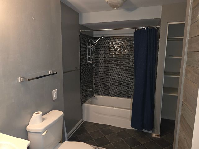 1936 W 74th Street, Indianapolis, IN 46260