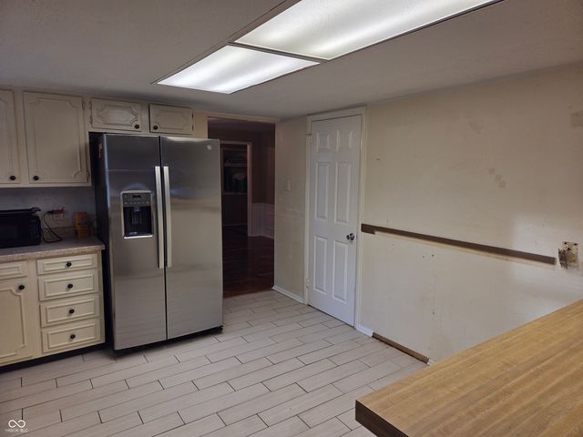 1936 W 74th Street, Indianapolis, IN 46260