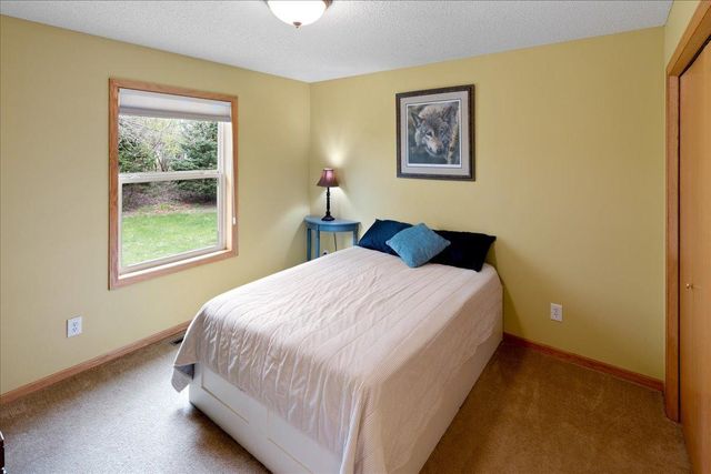 828 Winsome Way NW, Isanti, MN 55040