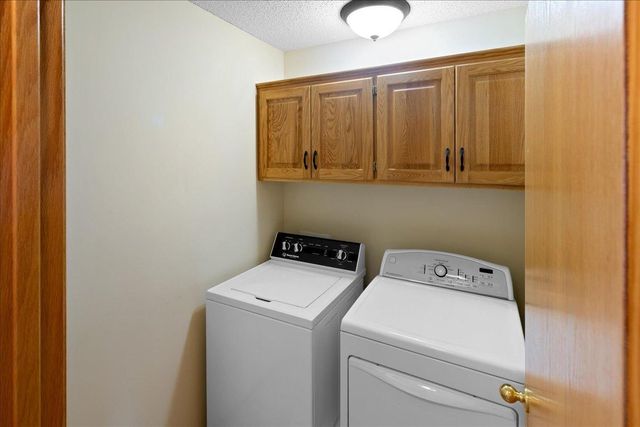 828 Winsome Way NW, Isanti, MN 55040