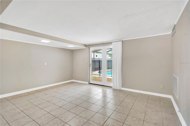6360 34TH AVENUE N, St Petersburg, FL 33710