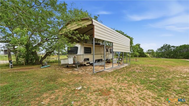 641 Fm 467, Seguin, TX 78155