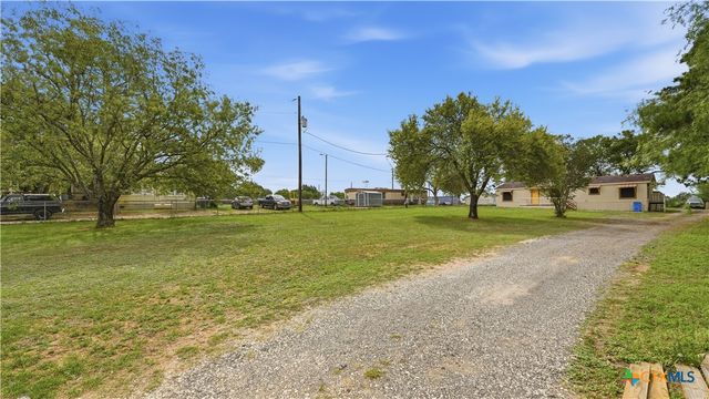 641 Fm 467, Seguin, TX 78155