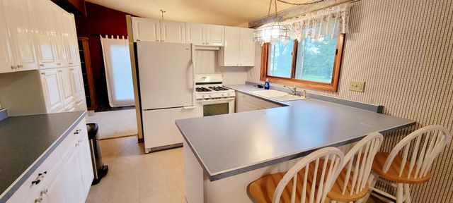 41511 N Country Club Drive, Antioch, IL 60002